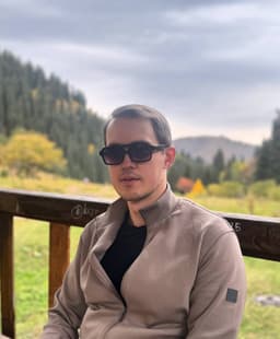 В горах Казахстана. Вопрос к людям: почему... image preview