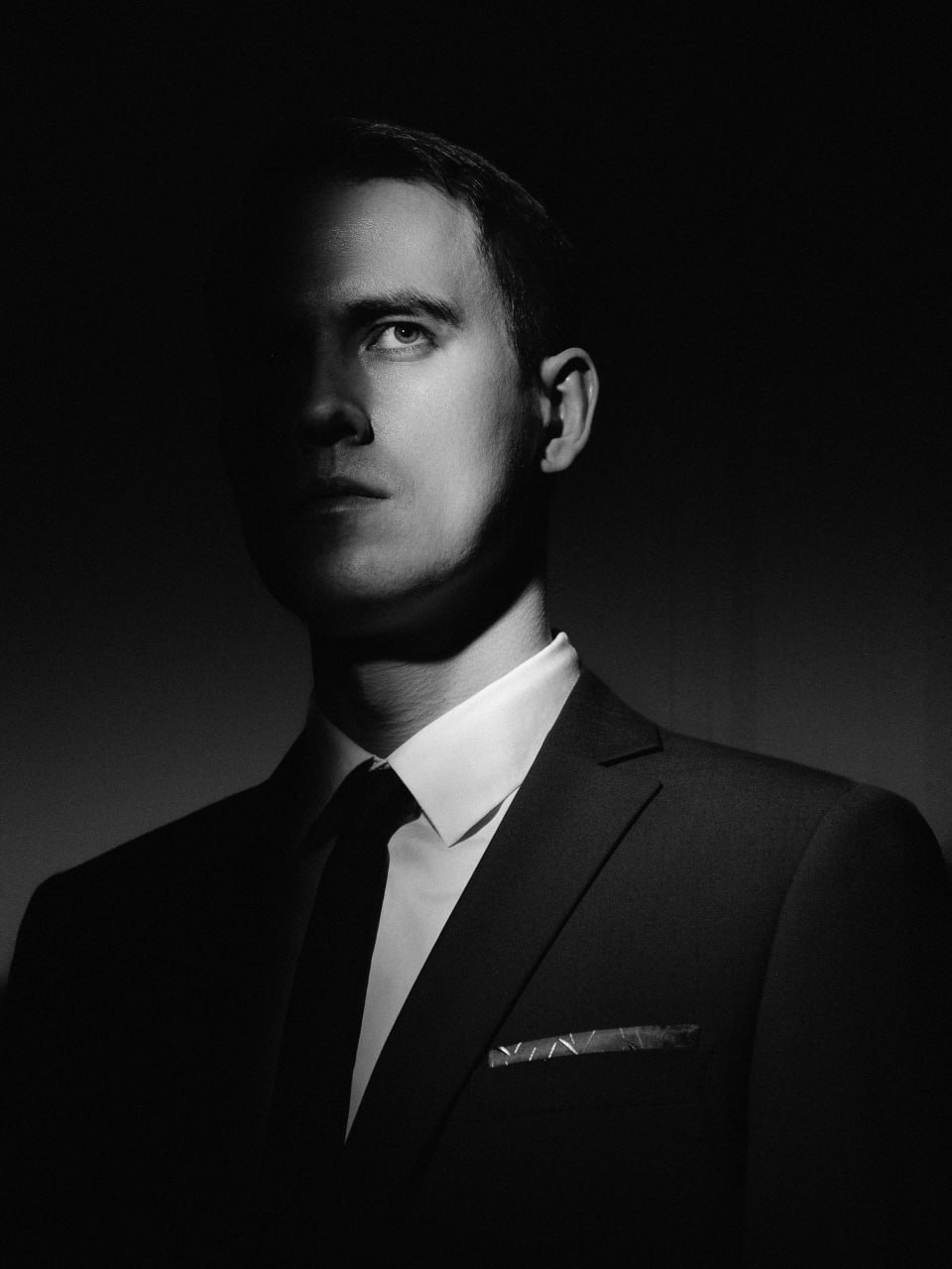 Тема работы с тенью своей личности image preview